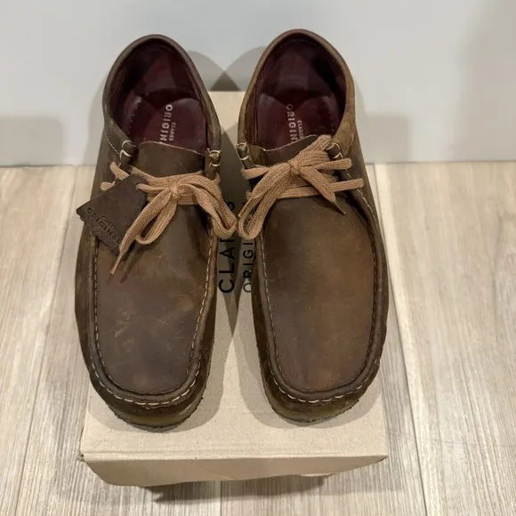 Size 11 - Clark's‎ Wallabee Low Beeswax Brown Leather Moccasin Shoes W/ Box
