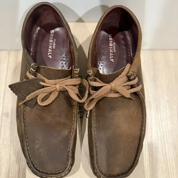 Size 11 - Clark's‎ Wallabee Low Beeswax Brown Leather Moccasin Shoes W/ Box
