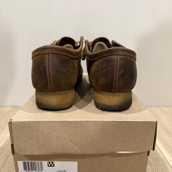 Size 11 - Clark's‎ Wallabee Low Beeswax Brown Leather Moccasin Shoes W/ Box