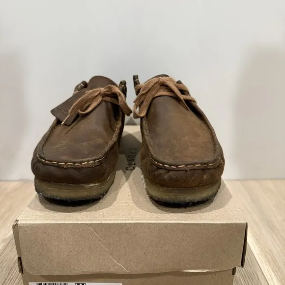 Size 11 - Clark's‎ Wallabee Low Beeswax Brown Leather Moccasin Shoes W/ Box