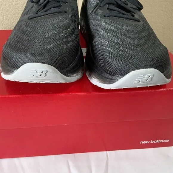 Size 11 - EUC New Balance Fresh Foam More v2 Black 2020 C10