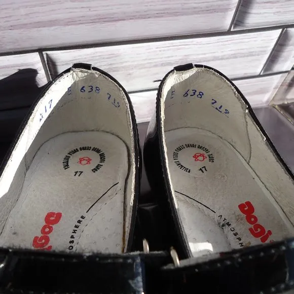 SIZE 17.  Dogi® patent leather dress shoes.