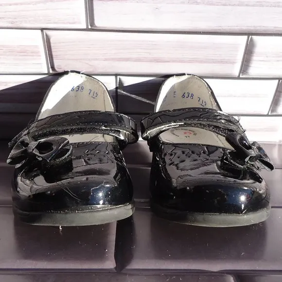 SIZE 17.  Dogi® patent leather dress shoes.