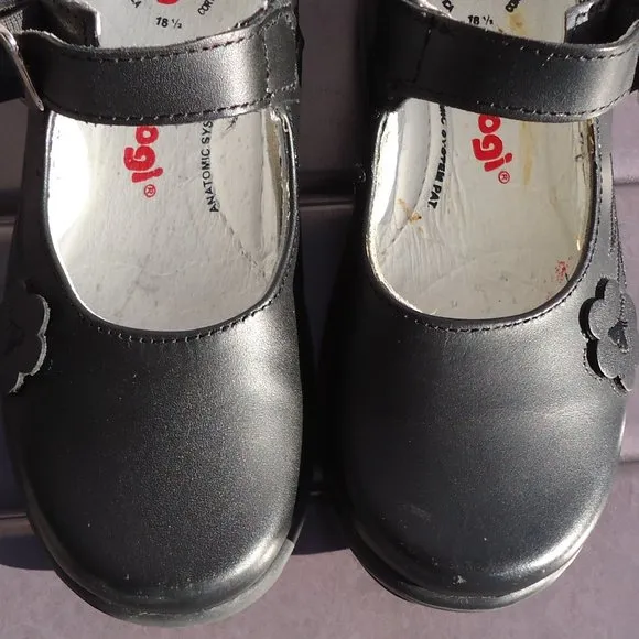 SIZE 18.5. Dogi® black leather dress shoes.