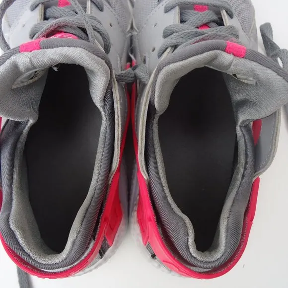 SIZE 3 Y. NIKE PRE-School Huarache kid's running training sneakers shoes.