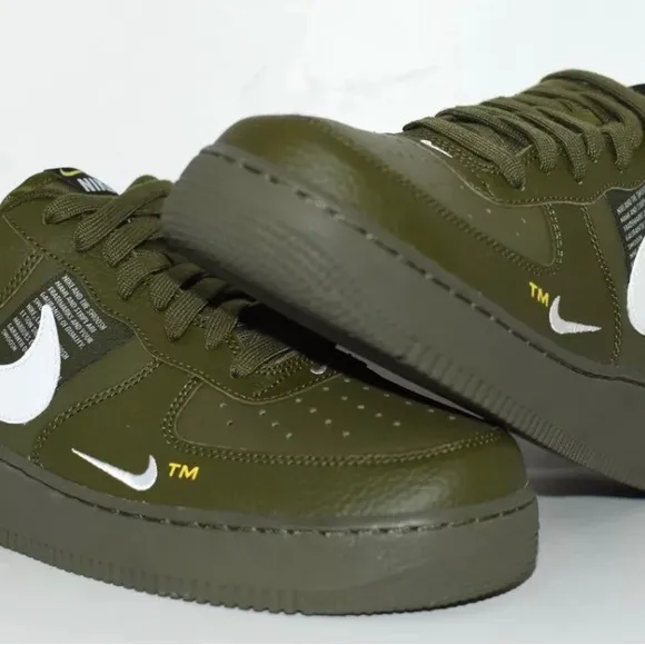Size 5.5Y-Nike Air Force 1 '07 LV8 Overbranding 2018 - AJ7747-001