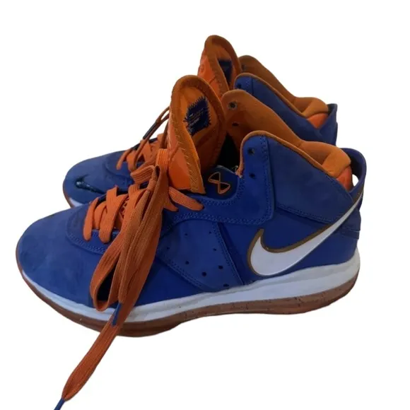 Size 7.5- Nike LeBron 8 HWC‎