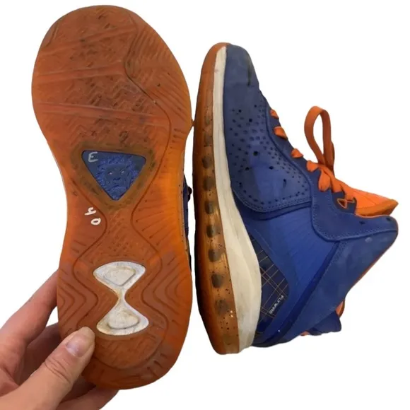 Size 7.5- Nike LeBron 8 HWC‎