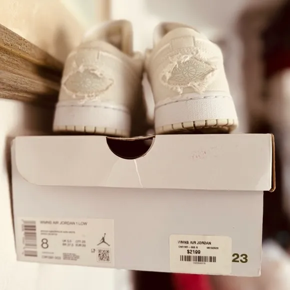 Size 8.0 - Air Jordan 1 Low Spruce Aura W light Worn Include Original Box