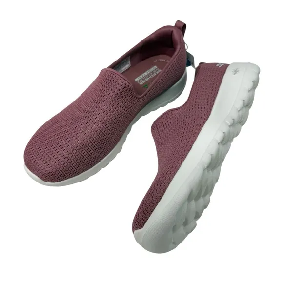 Skechers Women's Size 6.5 Go Walk Joy Sneaker shoes comfortable NWT