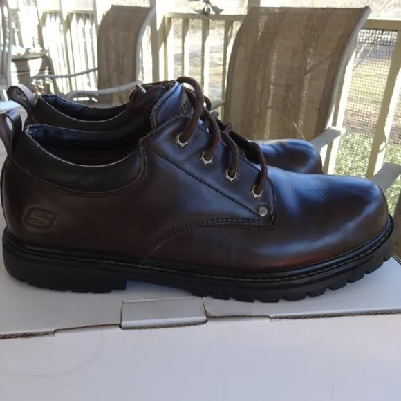 Sketchers Men's Alley Cat shoes size 13, dark brown leather,  lace up, flawless