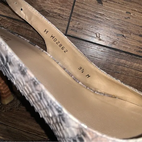 Snakeskin Slingback Heels stuart Weitzman formal peep toe cream spring cocktail