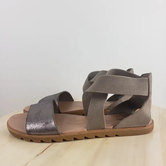 Sorel Ella II Sandal Size 7.5 Ash Brown Metallic Flat Strappy Stretch Coastal