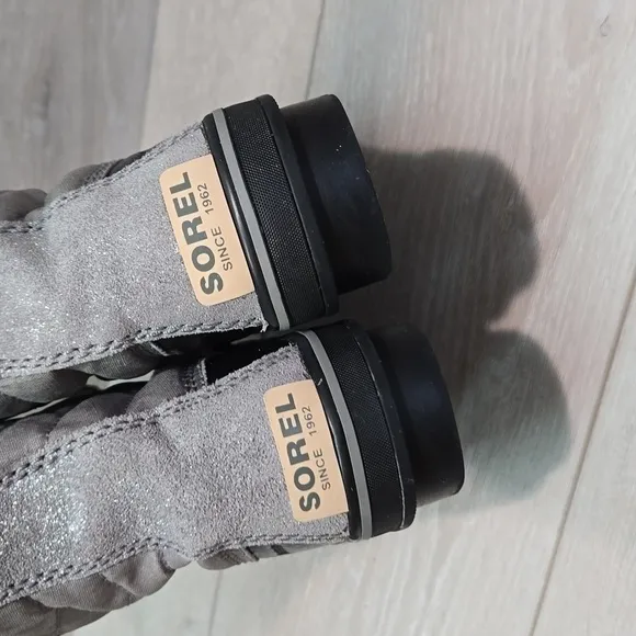 Sorel Girls Tofino II  Big kids Tall Outdoor Lace Up Duck shoes sz 4