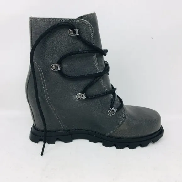 Sorel Women's Joan of Artic Wedge III Grey Lug Sole Lace Boots 6.5 B - Medium