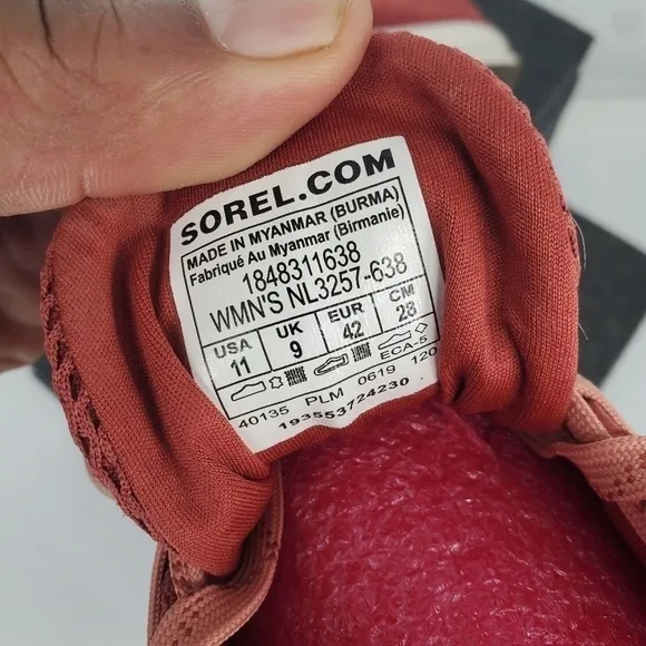 Sorel Women's Out N About Plus Waterproof Sneakers Size 11 Shoes