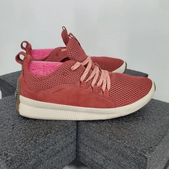Sorel Women's Out N About Plus Waterproof Sneakers Size 11 Shoes