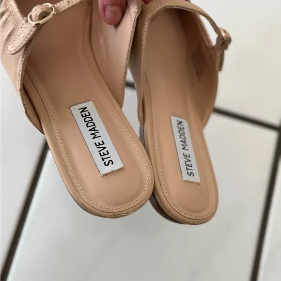 Steve Madden Tan Mules with Smooth Finish