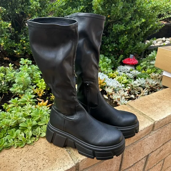 Steve Madden Tero Chunky Knee High Platform Boot shoes 90s retro vintage