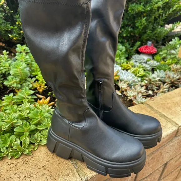 Steve Madden Tero Chunky Knee High Platform Boot shoes 90s retro vintage