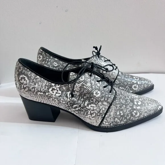 STUART WEITZMAN Animal Print Pointed Toe Chunky Heel Oxford 9.5M Shoes Lace Up