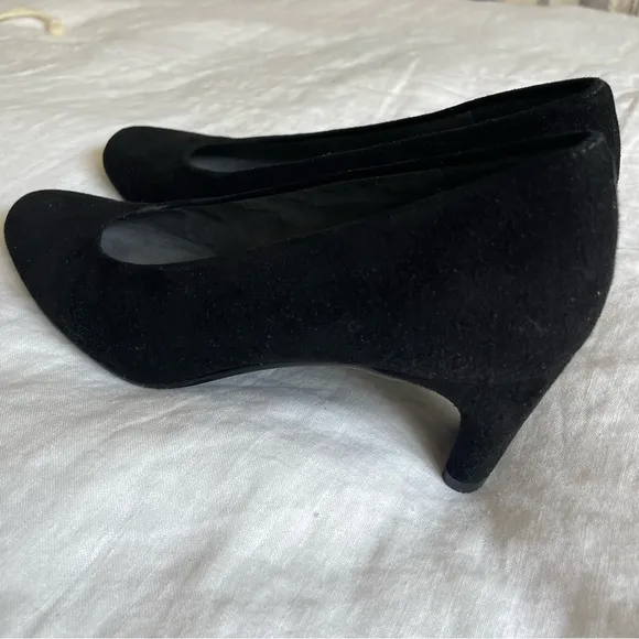 Stuart Weitzman Black Suede Pump Heels