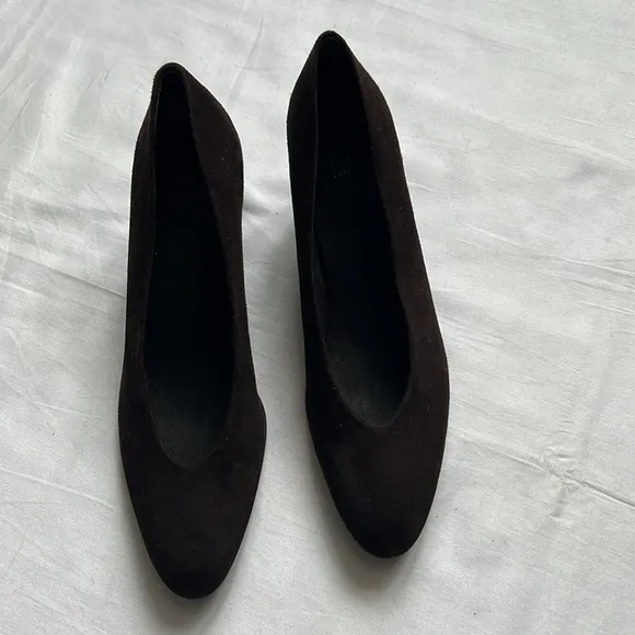 Stuart Weitzman Dark Brown Leather Suede Almond Toe Pumps