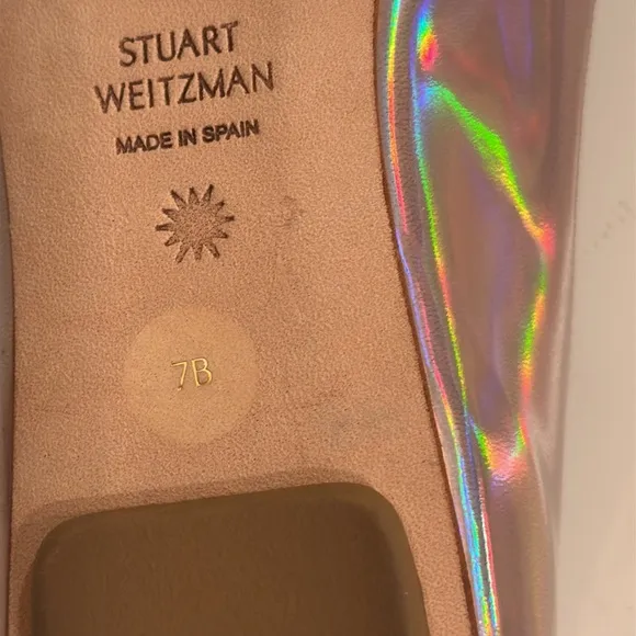 Stuart Weitzman Iridescent Women's Shoes. Dust Bag included. Size 7B.