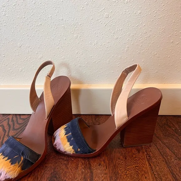 Stylish Women's Slingback Heels with Fringe