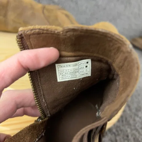 Teva Ellery Ankle Boots Womens Size 8.5 Brown Distressed Leather Waterproof