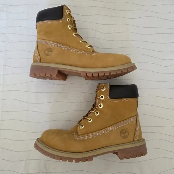 Timberland Junior Wheat Nubuck Leather Premium Waterproof Boots Shoes Size 4.5