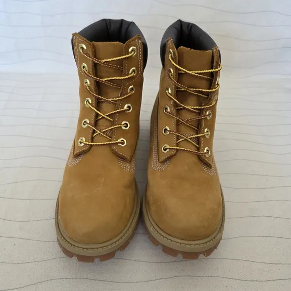 Timberland Junior Wheat Nubuck Leather Premium Waterproof Boots Shoes Size 4.5