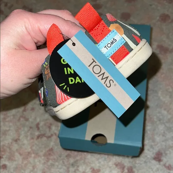 Toms Glow in the Dark Mushroom Alpargata Shoes - Size 9 - BRAND NEW IN BOX