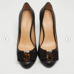 Tory Burch heels Chase 6 like new leather black bow