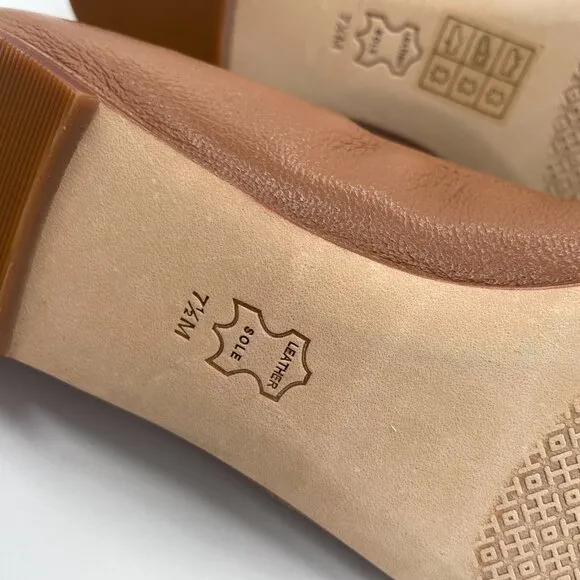 Tory Burch Minnie Women's US 7.5 Ballet Flat Tan Leather Slip On Shoes Gold Logo