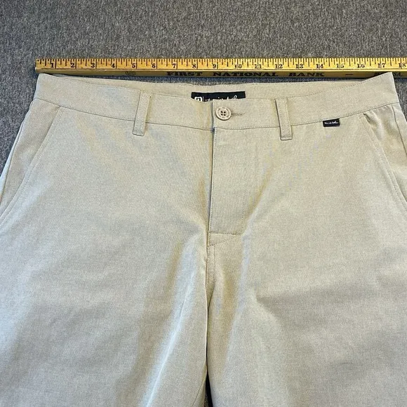 Travis Matthew Shorts Adult 34 Beige Chino Golf Performance Outdoors Mens