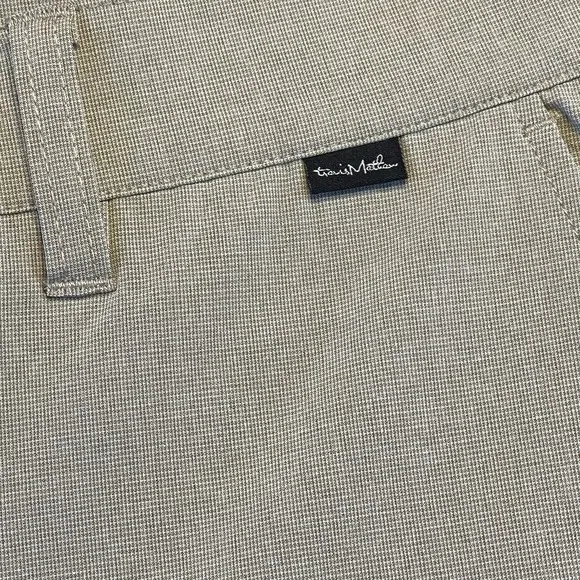 Travis Matthew Shorts Adult 34 Beige Chino Golf Performance Outdoors Mens