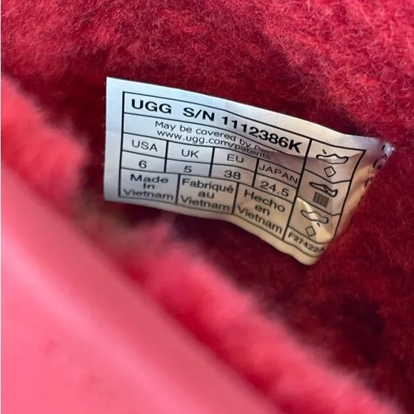 Ugg Classic Samba Red Mini Clear Waterproof Boots Women’s Size 6 (S/N 1112386K)