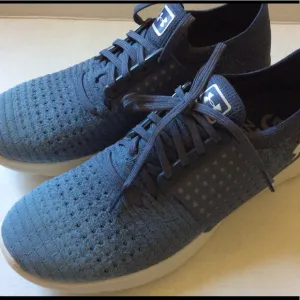 Under Armour athletic shoes pale blue knit top new