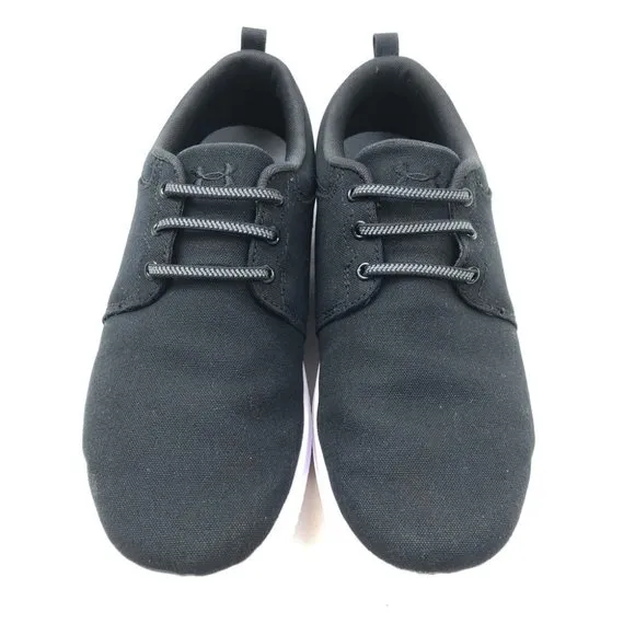Under Armour Black &amp; White Street Encounter IV Sneakers |  Size 7