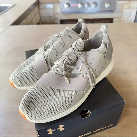 Under Armour threadborne shift stretch causal walking gray tan shoes comfortable