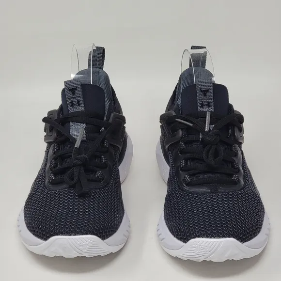 Under Armour UA Project Rock 5 Training Shoes US 4Y Black White 3025437-003 New