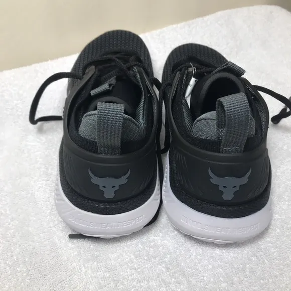 Under Armour UA Project Rock 5 Training Shoes US 4Y Black White 3025437-003 New