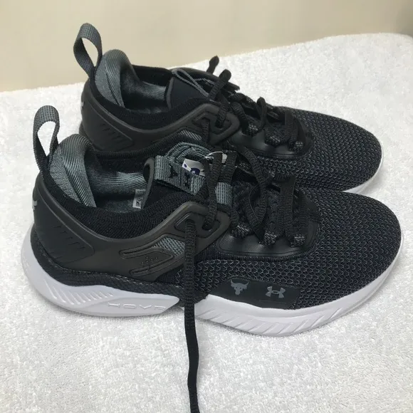 Under Armour UA Project Rock 5 Training Shoes US 4Y Black White 3025437-003 New