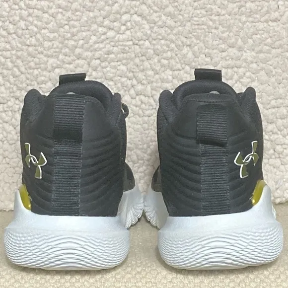 Under Armour Womens Flow Breakthru 2 Black/Gold Athletic Sneakers Shoes SZ US 10