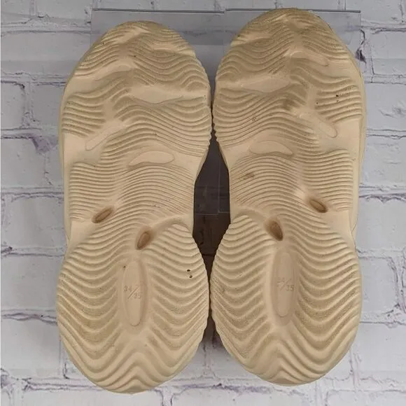 Unisex Foam Runners