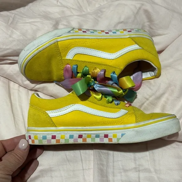 Vans 2.5 Vibrant Yellow Kids Shoes with Multicolor Laces euc white soles rainbow