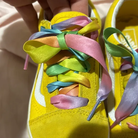 Vans 2.5 Vibrant Yellow Kids Shoes with Multicolor Laces euc white soles rainbow