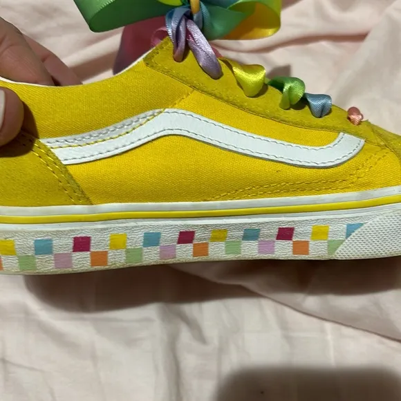 Vans 2.5 Vibrant Yellow Kids Shoes with Multicolor Laces euc white soles rainbow