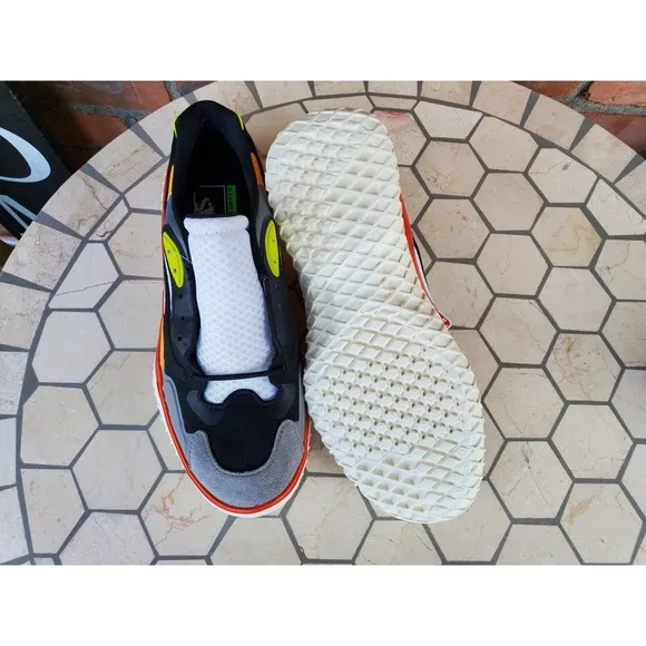 VANS City TRL Black Multicolor True White 10.5 New